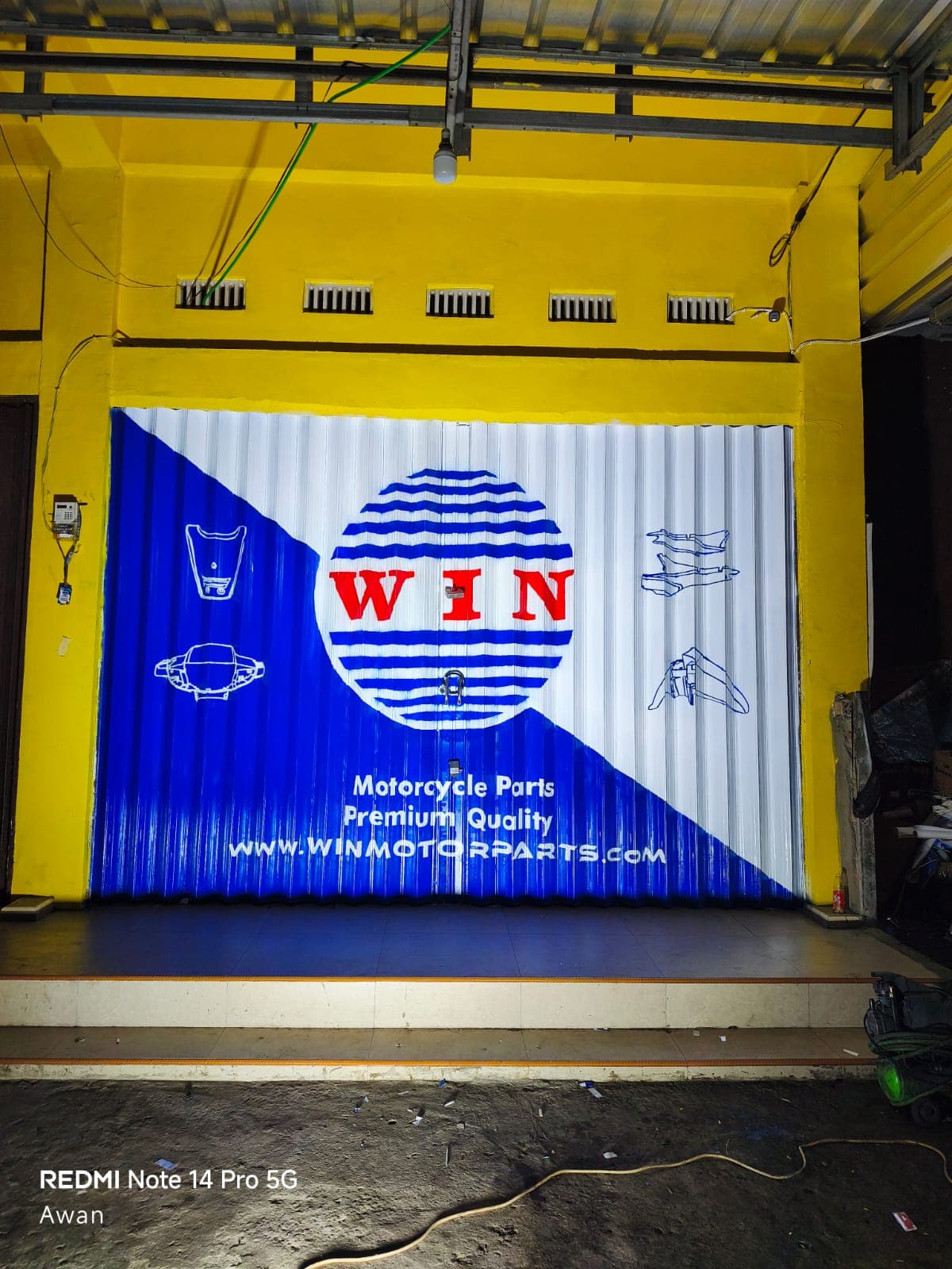 Branding Rolling Door