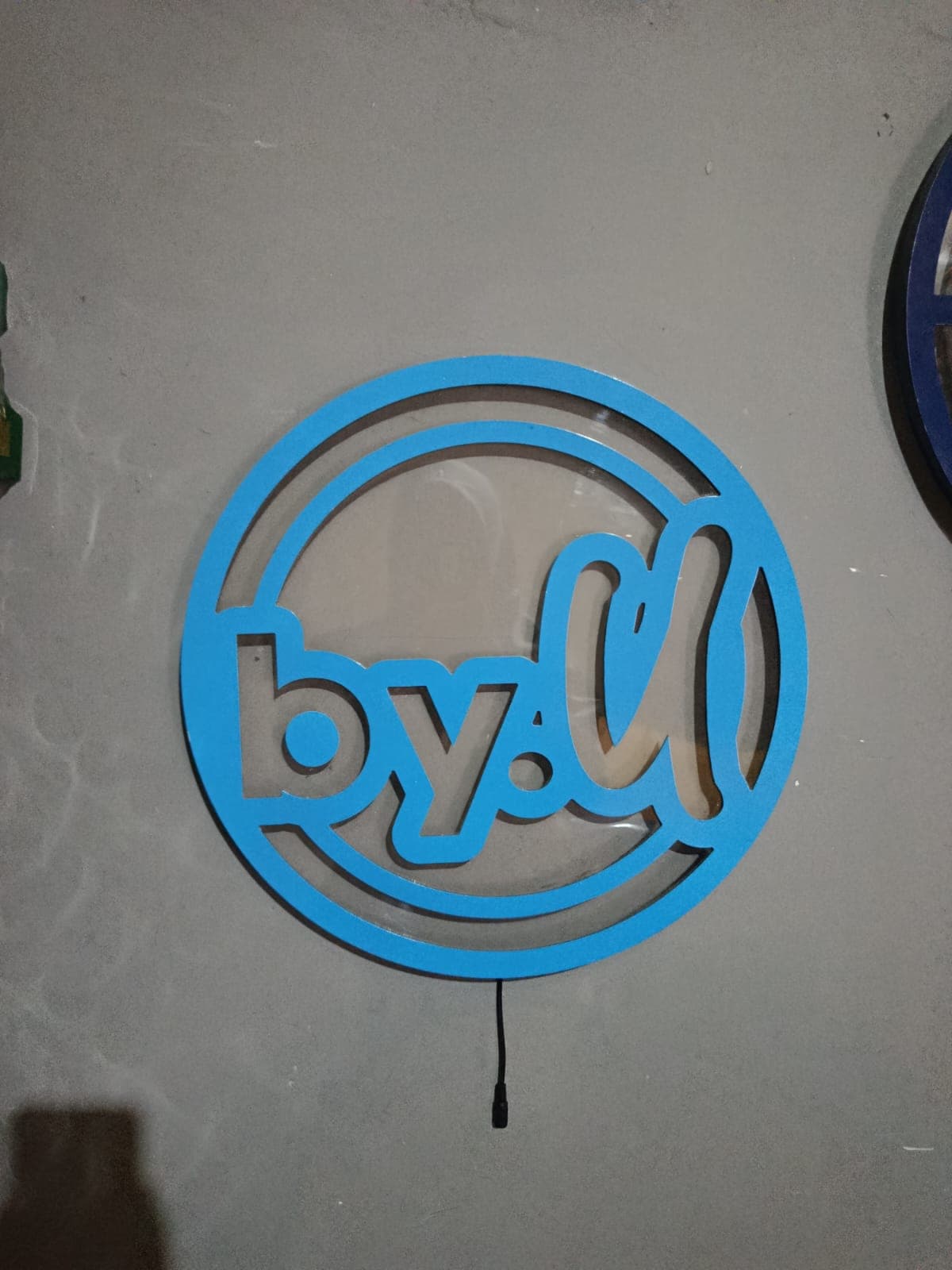 Neon Box 8