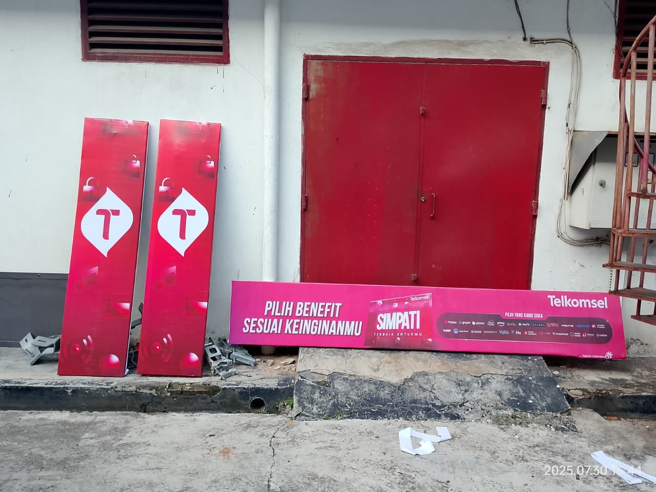 Papan Nama Toko 2